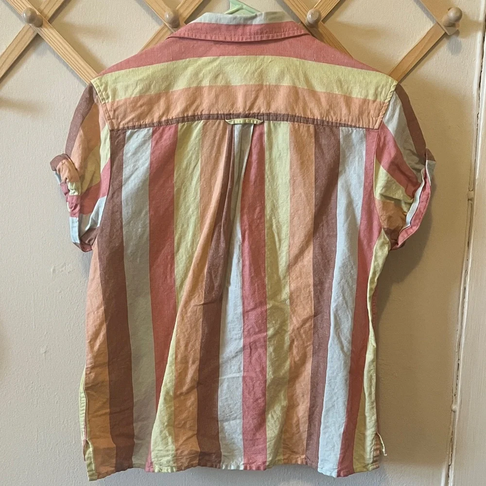 GAP Multicolor Striped Button Down Shirt - Picture 2 of 3